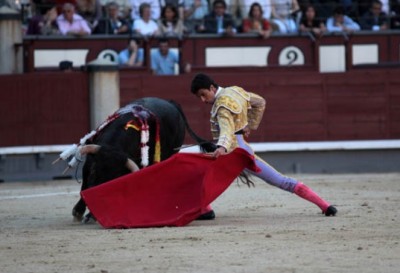 Delgado Ovacionada at Las Ventas, Madrid.