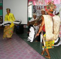 Second from right: Kilah Kuit, Miku Loyang, Juna Saran