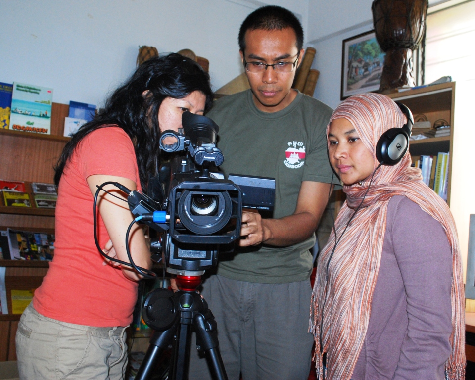 This was basically all the training we got. Three hours of how to turn on, feed in the tape and work the dials of the camera we were going to use. On the left is Brenda Danker one of our trainers and a creative consultant for all of the FFF films.