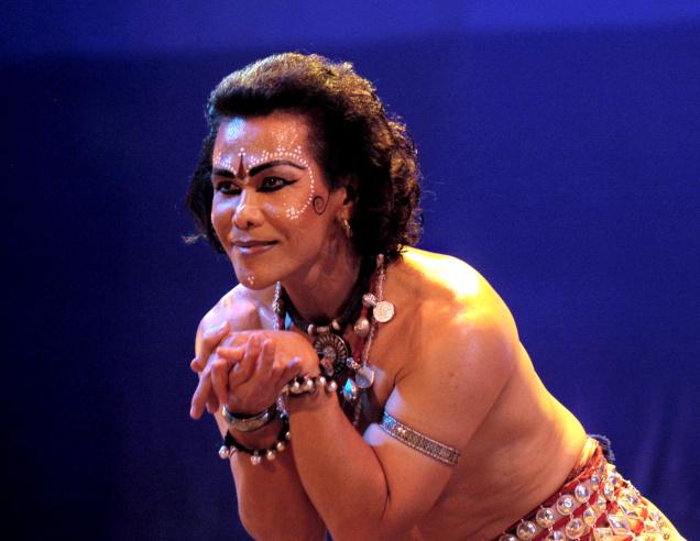 This is Ramli Ibrahim. He likes dancing the Barathanatyam. Image from http://www.thehindu.com