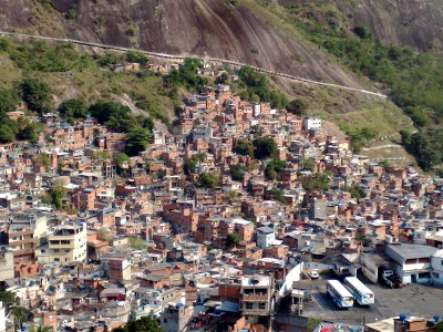 Favela in Rio | Source: Flickr. Photo by Paula Le Dieu.